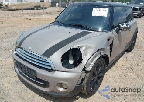 2012 Mini Cooper z USA, uszkodzony, nr VIN WMWSU3C55CT369622